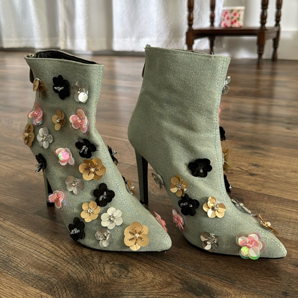 Denim Boots 🌸